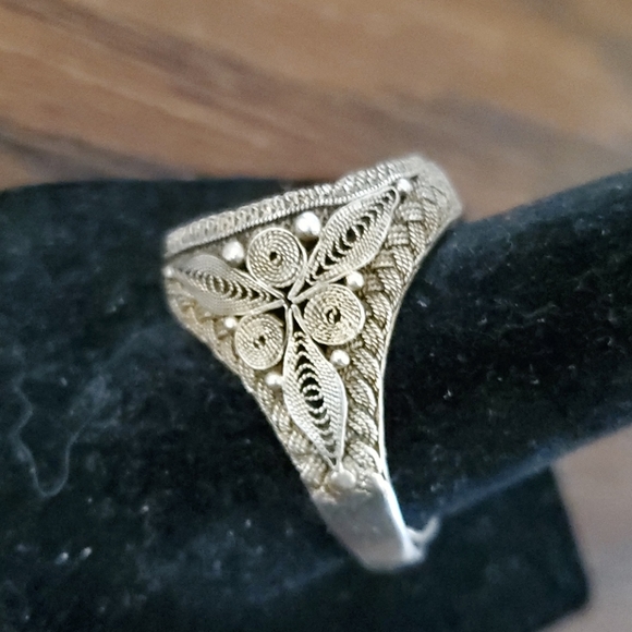 ANTIQUE STERLING SILVER  CORAL  RING - Picture 3 of 8